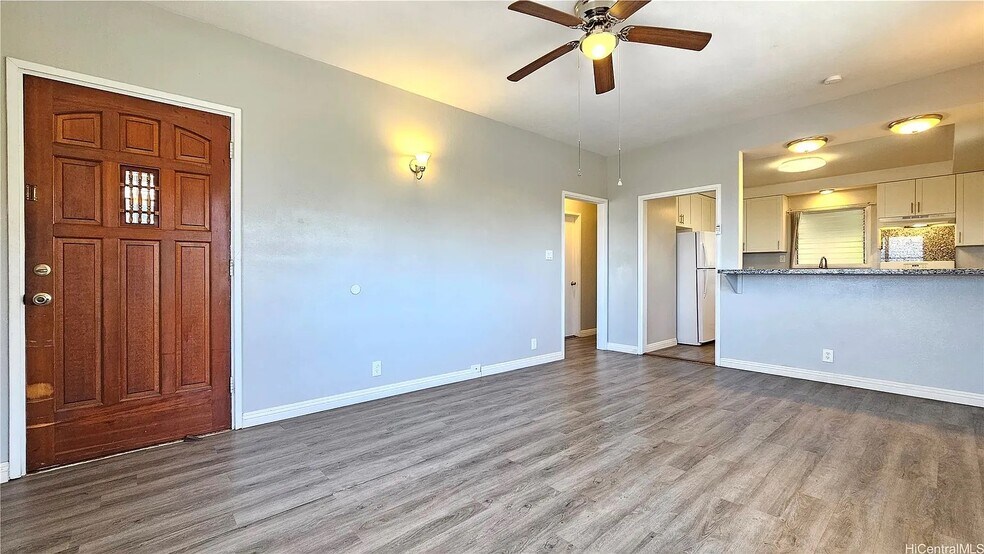 Building Photo - 1767 Puowaina Dr