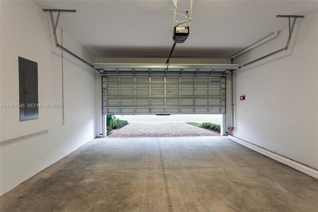 Building Photo - 11340 SW 16th St