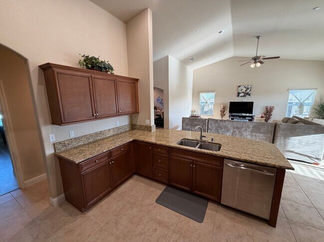 Building Photo - 1274 N Cerritos Ave