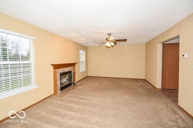 Building Photo - 10325 Liverpool Way