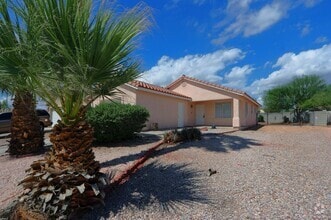 Building Photo - FABULOUS HOME FULLY REMODELED!