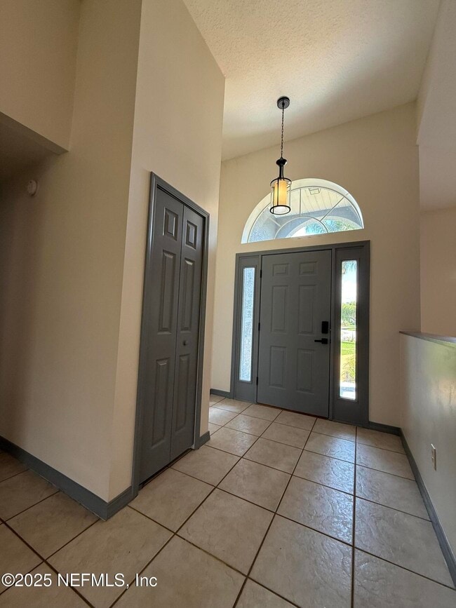 Building Photo - 4725 Innisbrook Ct N