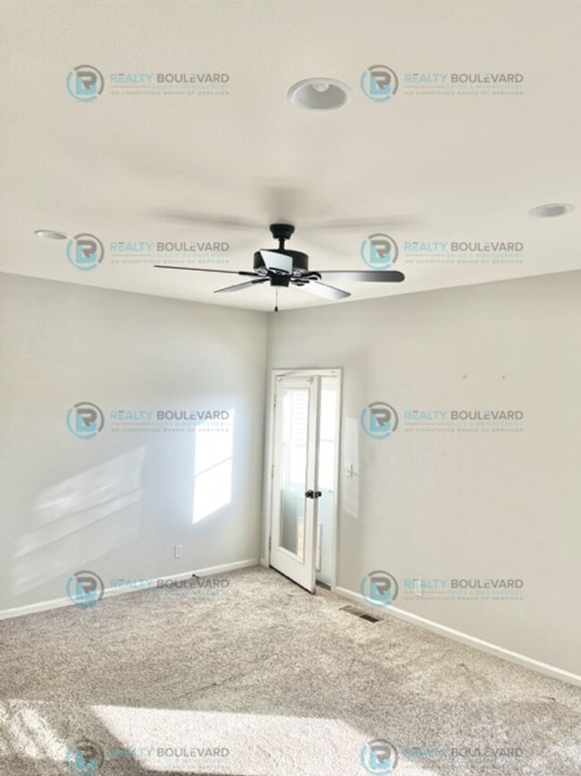 Building Photo - Charming 3-Bedroom Home in Sky Vista Villa...