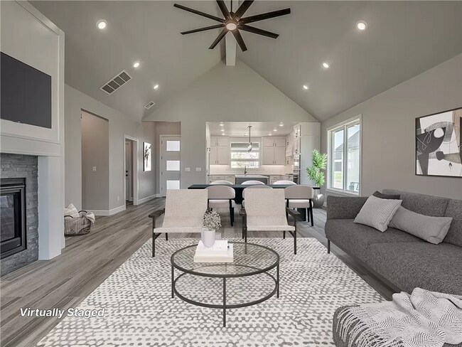 Building Photo - Luxarious 3BD/2BTH Home off of JKP Turnpik...