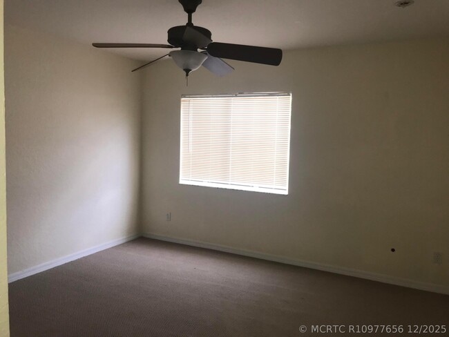 Building Photo - 2098 Newport Isles Blvd