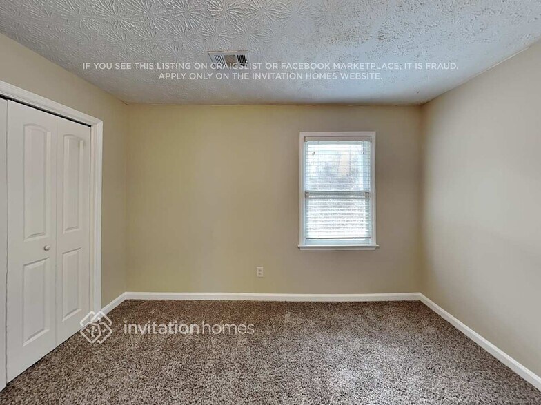 Building Photo - 943 Rockcrest Ct