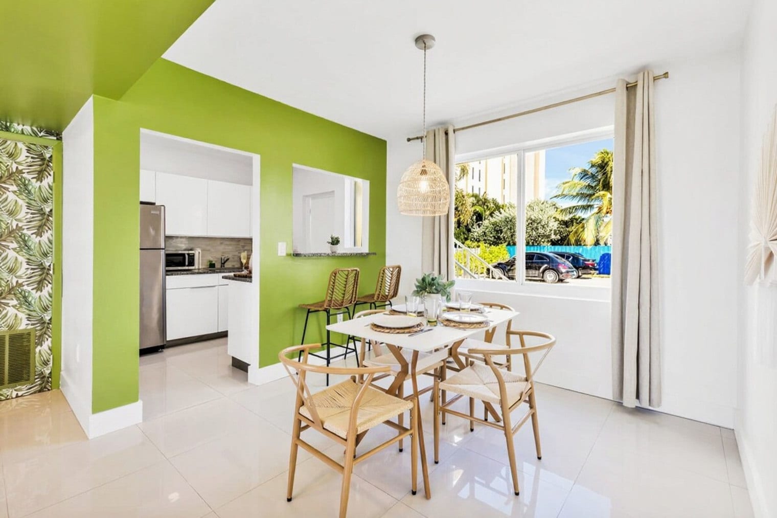 Building Photo - 809 S Ocean Dr