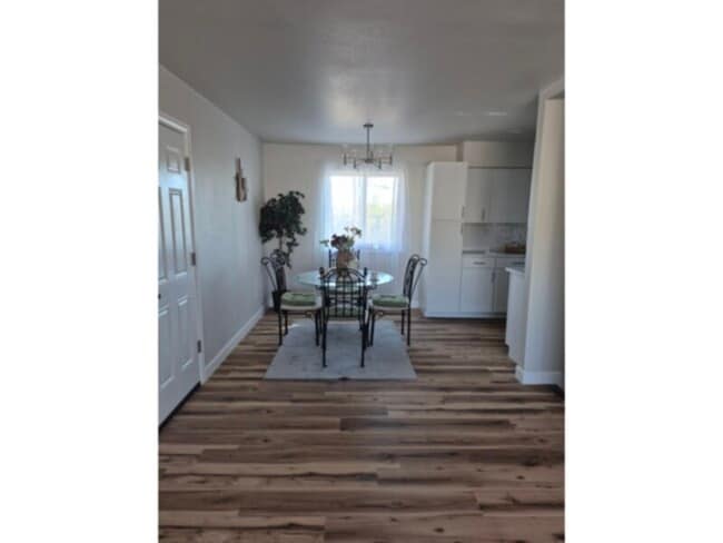 Building Photo - Single Family Home