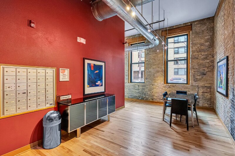 Building Photo - 1017 S 2nd St