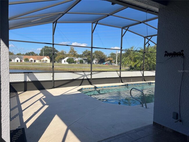 Building Photo - 124 Queens Ct