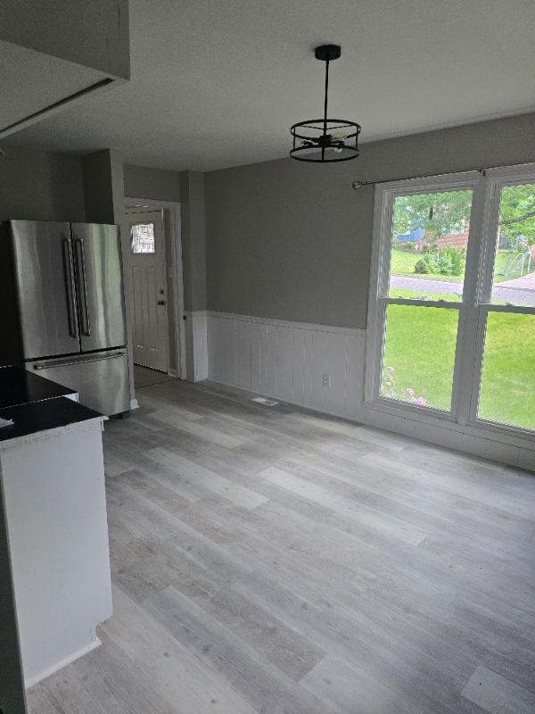 Building Photo - 1226 Roundtree Cir