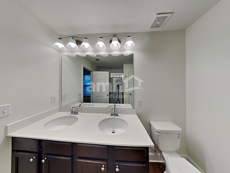 Building Photo - 29640 Passerine Ct