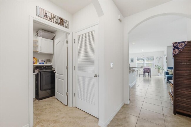 Building Photo - 599 Tortugas St