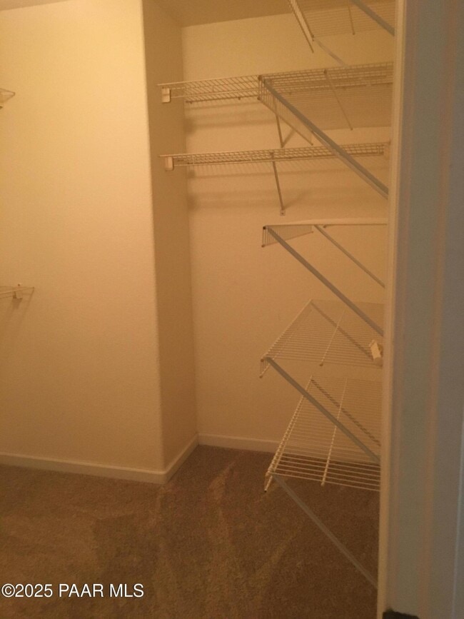 Building Photo - 4288 N Agua Fria Dr