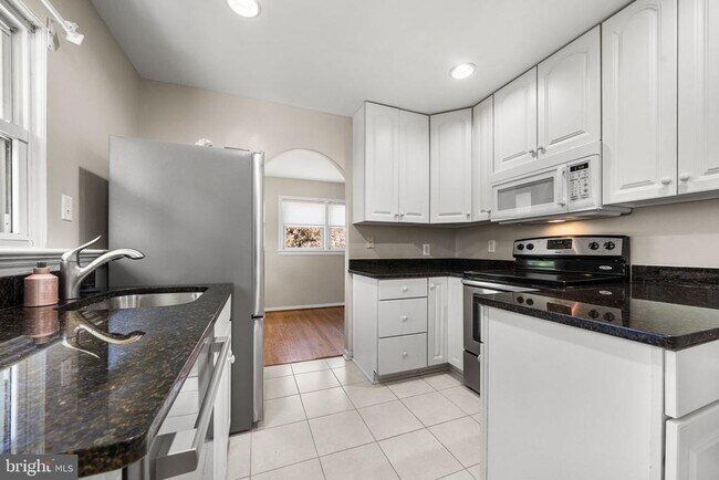 Building Photo - 7020 Quander Rd