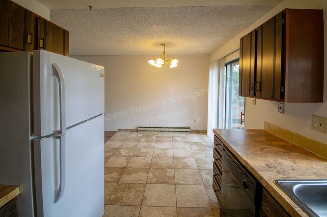 Building Photo - 3-Bedroom home in West Fort Collins!