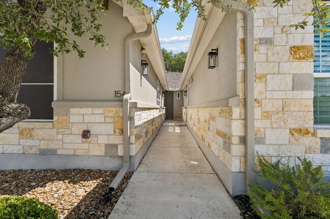 Building Photo - 154 Magnolia Cir