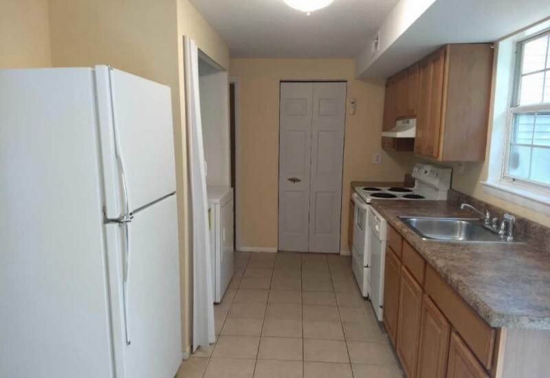 Building Photo - 743 Jackson St