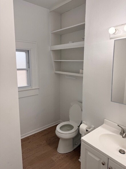 Building Photo - 11832 Simcoe St