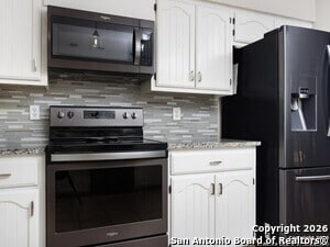 Building Photo - 18118 Summer Knoll