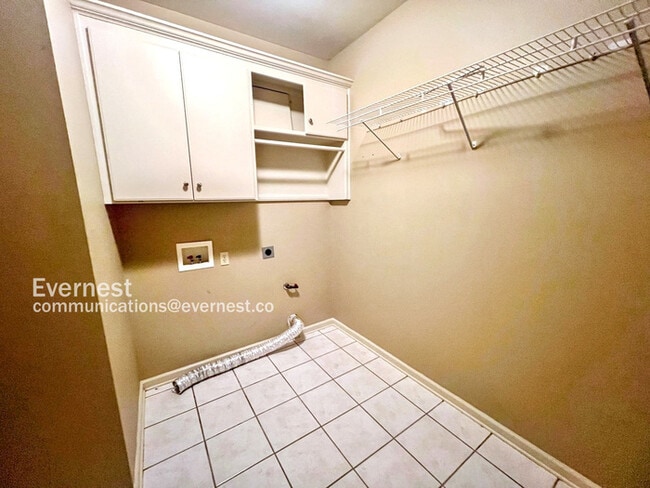 Building Photo - 212 Carnelian Dr