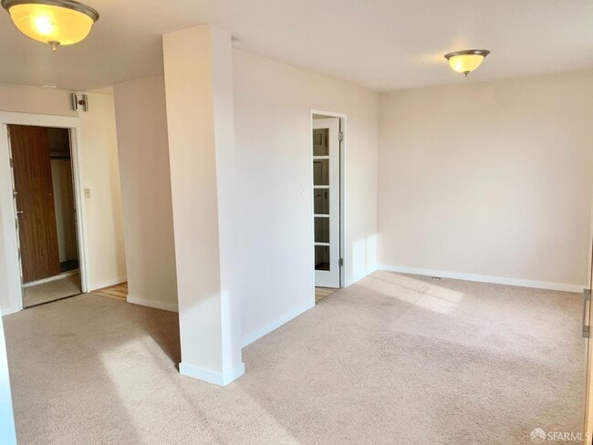Building Photo - 775 Mangels Ave