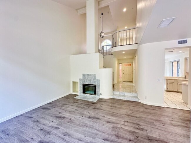 Building Photo - PRICE REDUCTION- Beautiful home located in the coveted Rancho San Rafael area of Glendale