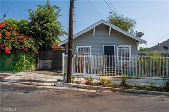 Building Photo - 1714 Walton Ave
