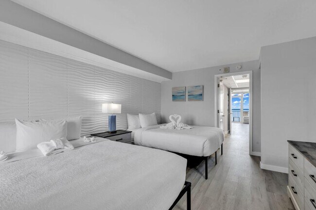 Building Photo - 2300 N Ocean Blvd