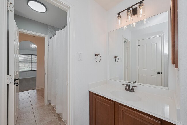 Building Photo - 25218 Auburn Bend Dr