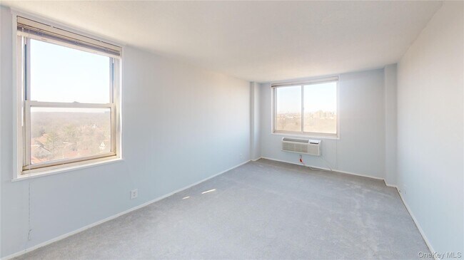Building Photo - 118-17 Union Tpke