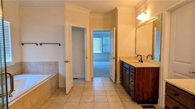 Building Photo - 3784 Courson St