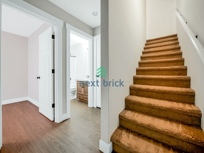 Building Photo - A Sparkling 3 Bed 2.5 Bath Home for Rent!