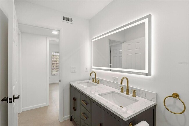 Building Photo - 3663 Egerton Cir