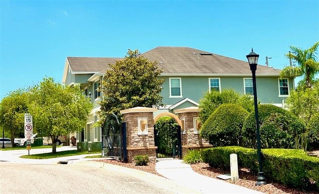 Building Photo - 8427 Blue Rock Dr