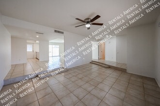 Building Photo - 5214 W Redfield Rd