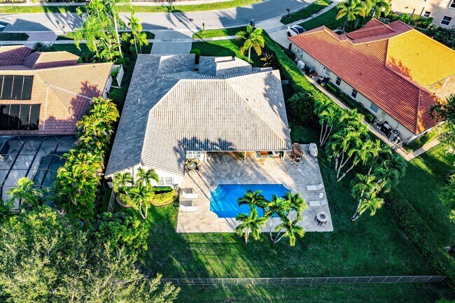 Building Photo - 20376 Hacienda Ct