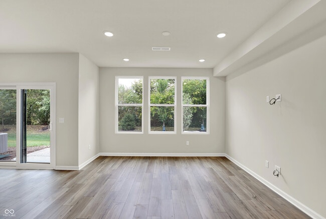 Building Photo - 3295 Haflinger Dr