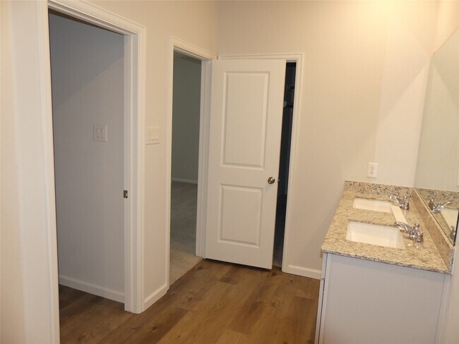 Building Photo - 9547 Caney Trails Rd