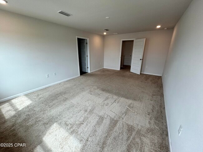 Building Photo - 5808 Tiagra Dr