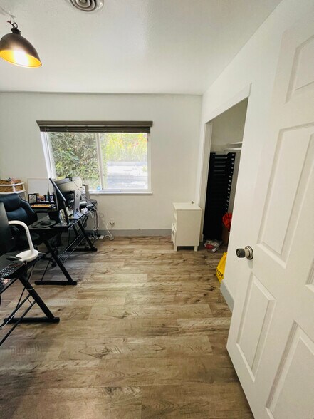 Building Photo - 6848 Sutter Ave