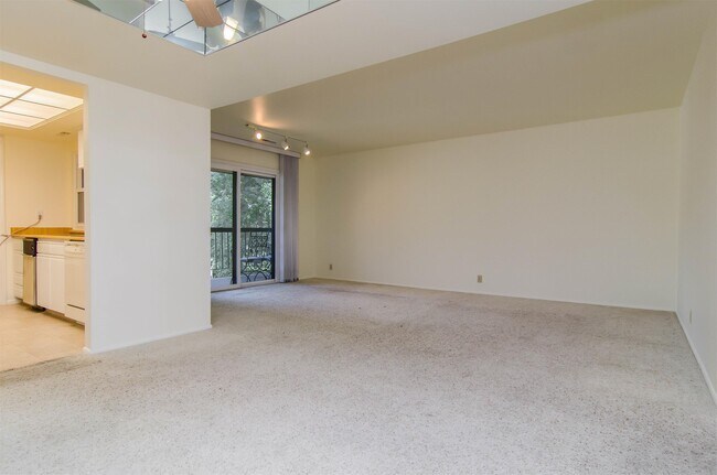 Building Photo - 617 Taylor Ln