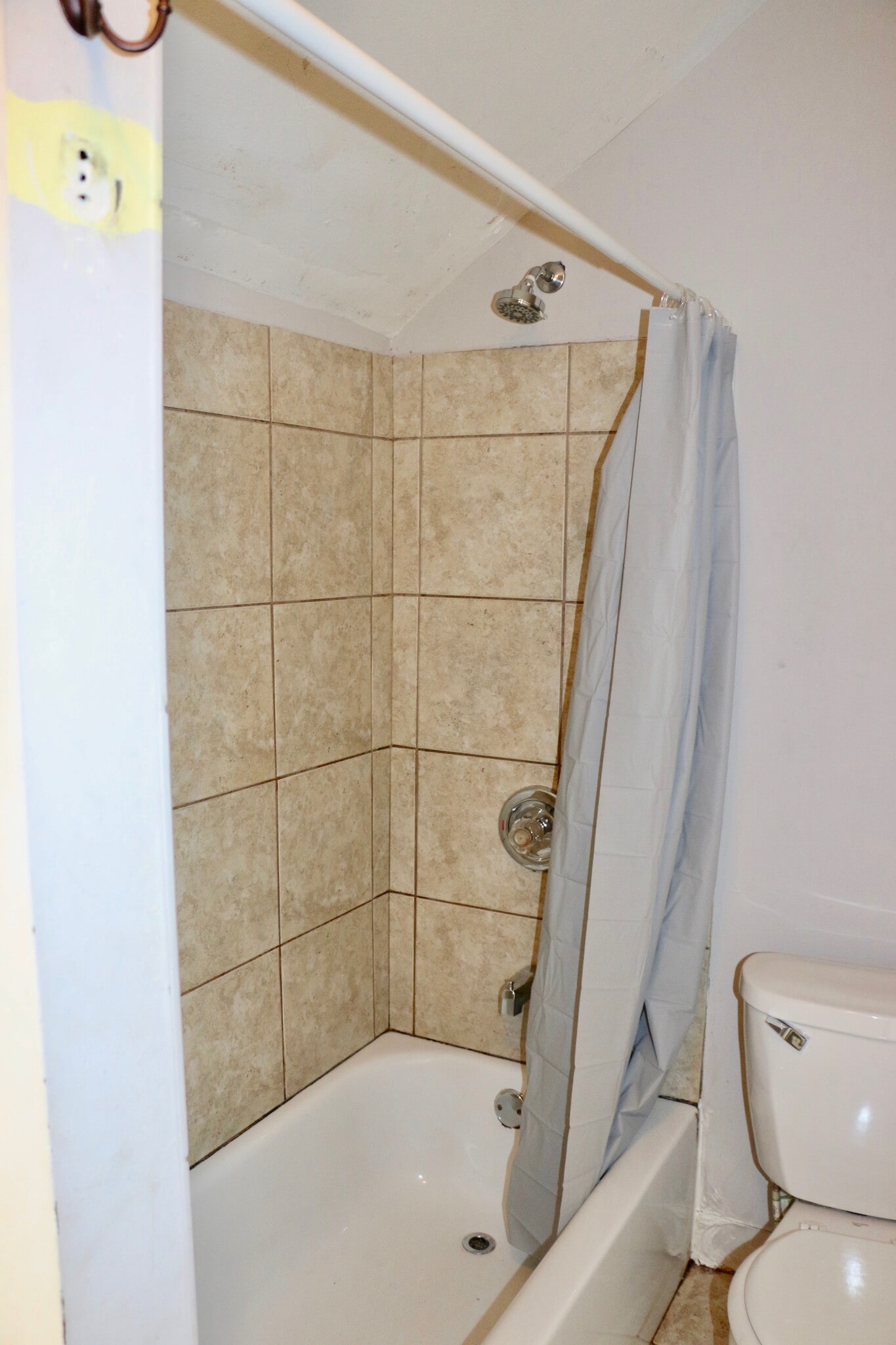 Upstairs Bathroom - 331 Center St