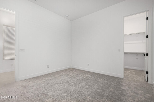 Building Photo - 16981 W Cameron Dr