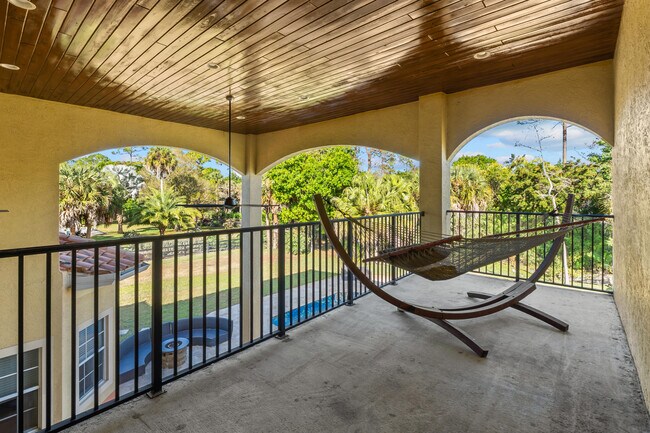 Building Photo - 14471 Paddock Dr