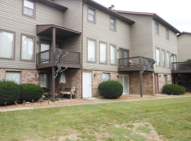 Primary Photo - 137 Sandridge Dr