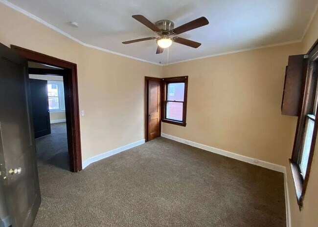 Building Photo - Welcome to your next home!