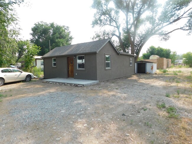 Primary Photo - Complete Remodeled 2bd/1ba Cozy Home for Rent
