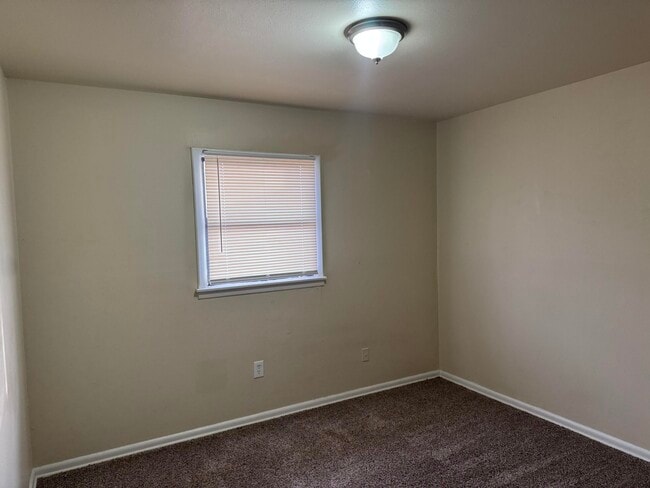 Building Photo - 2821 61st St