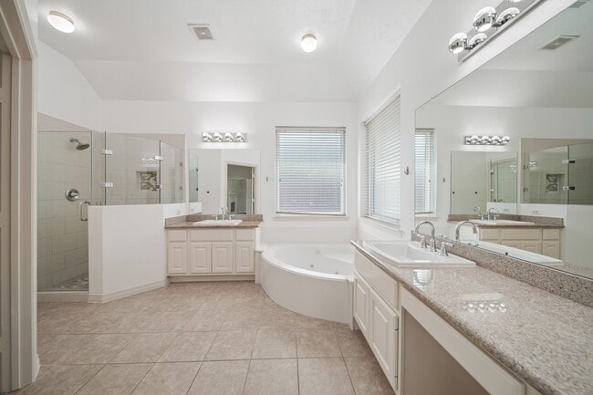 Building Photo - 9507 Pecan Glen Ct